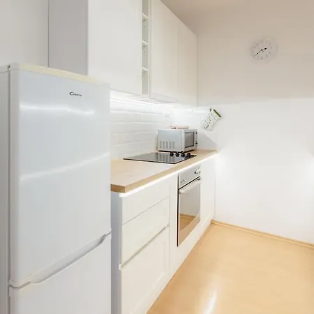 Karlovka With Balcony Apartmán